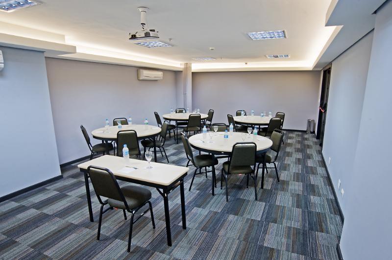 Hotel Slim Congonhas By Slaviero 3*